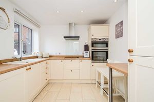 Photo 11- click for photo gallery